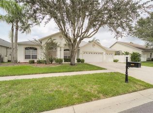 18026 Kings Park Dr, Tampa, FL 33647