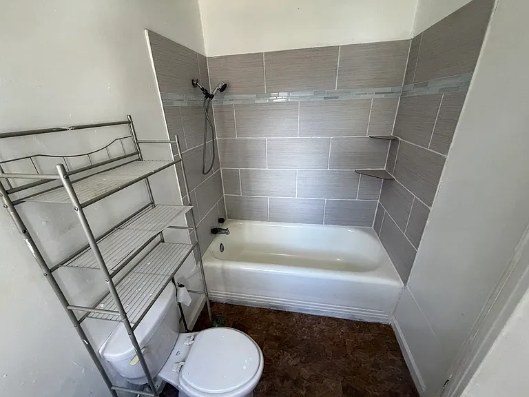 148 E Herndon St #148 — Photo 12