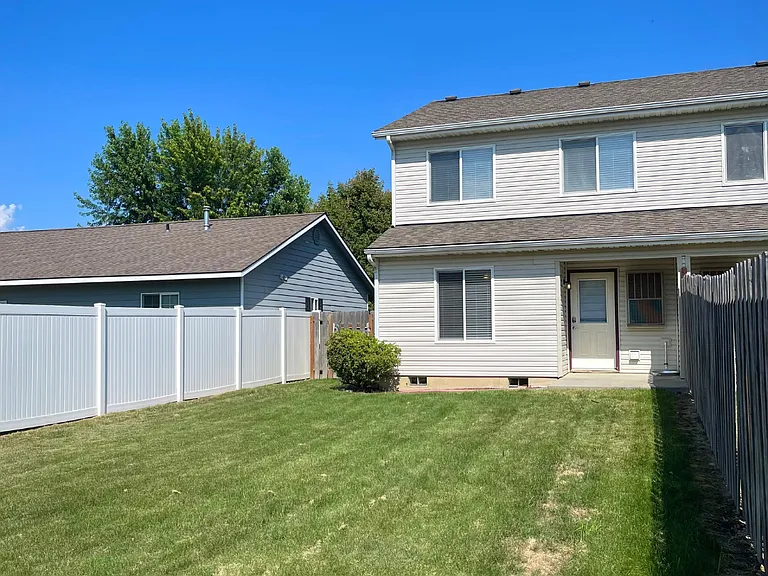1217 Forsythia Ave — Photo 18