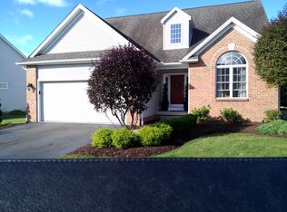 281 Lake Pointe Cir #281, Canfield, OH 44406