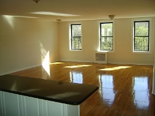 Rented by Mann Maurice A | media 9