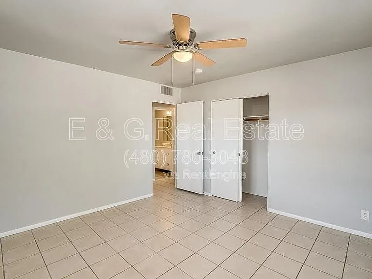 543 W 19th St — Photo 15