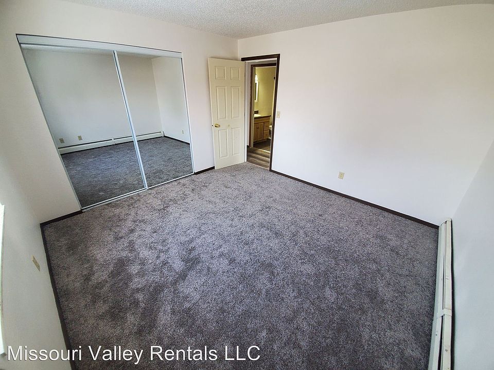 2nd image of 3130 E Rosser Ave APT 7