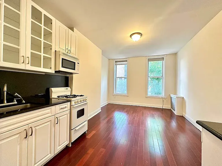 108 Charles St #J — Photo 1