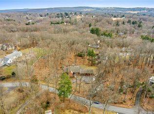 43 Knob Hill Rd, Glastonbury, CT 06033