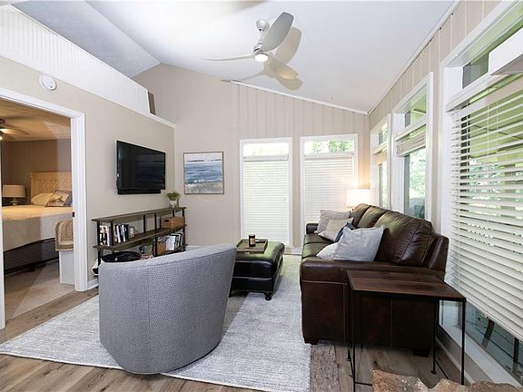 3rd image of 9010 Prestige Ln #2