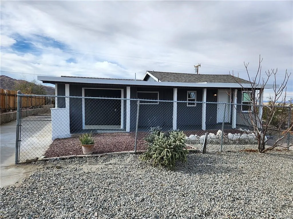 2 bed, 850 sqft, $1,750 — Photo 1