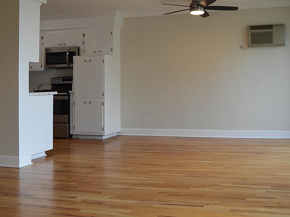 4th image of 616 N Flores St APT 303