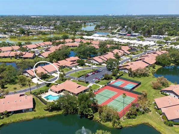 6048 Wilshire Blvd #2, Sarasota, FL 34238