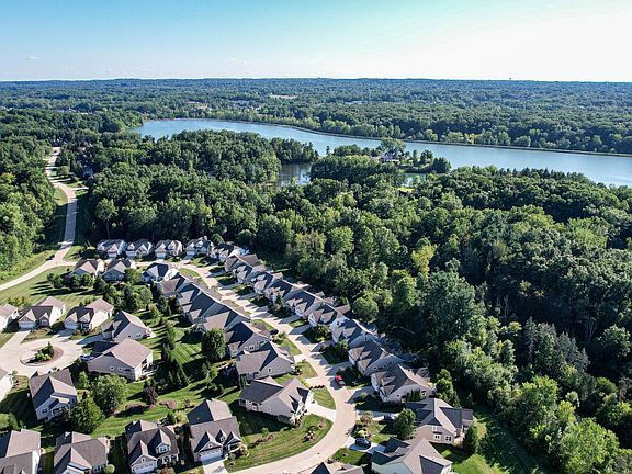 4th image of 3774 Falcon Ridge Dr