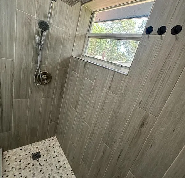 1424 SW 9th St — Photo 24