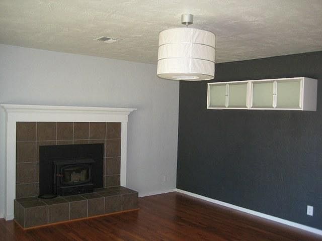 2nd image of 1876 Roberts Rd