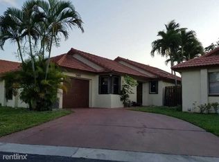 251 SW 113th Ter, Hollywood, FL 33025