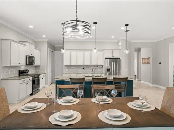 4115 Raffia DR, NAPLES, FL 34119