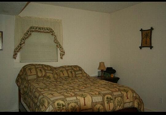 3rd image of 103 Park Ct