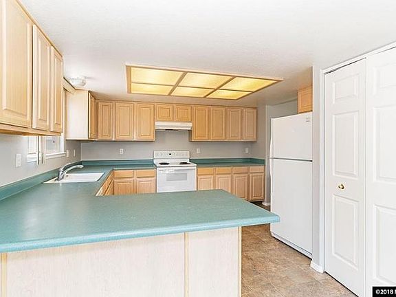 5th image of 350 Carlene Dr