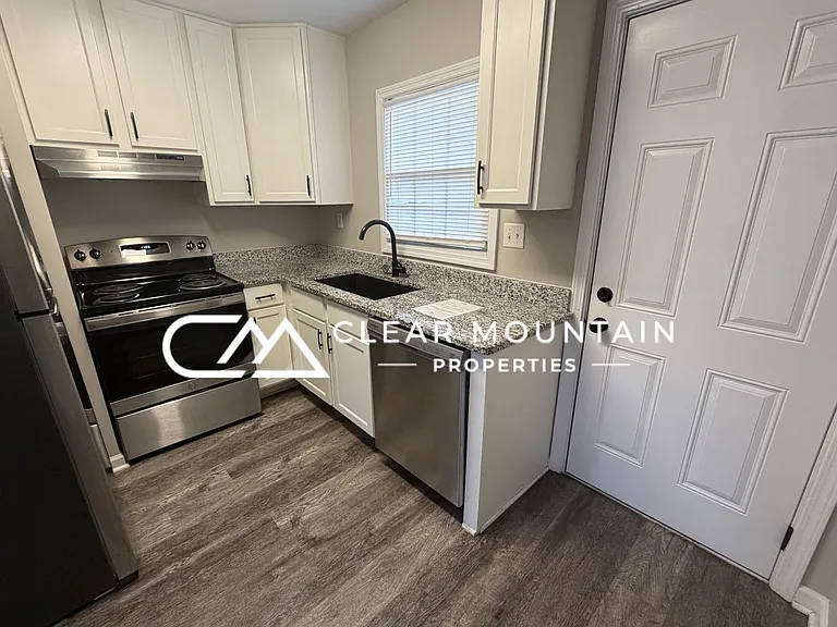412 Hagood St #1C — Photo 3