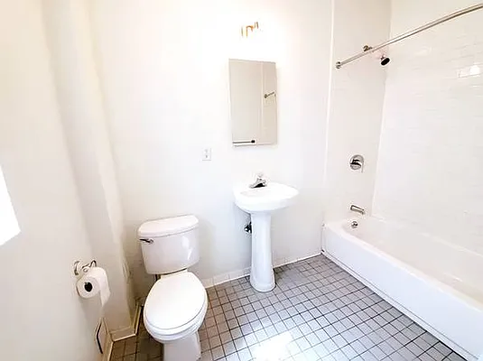 Rented by Brooklyn Property Group LLC | media 8