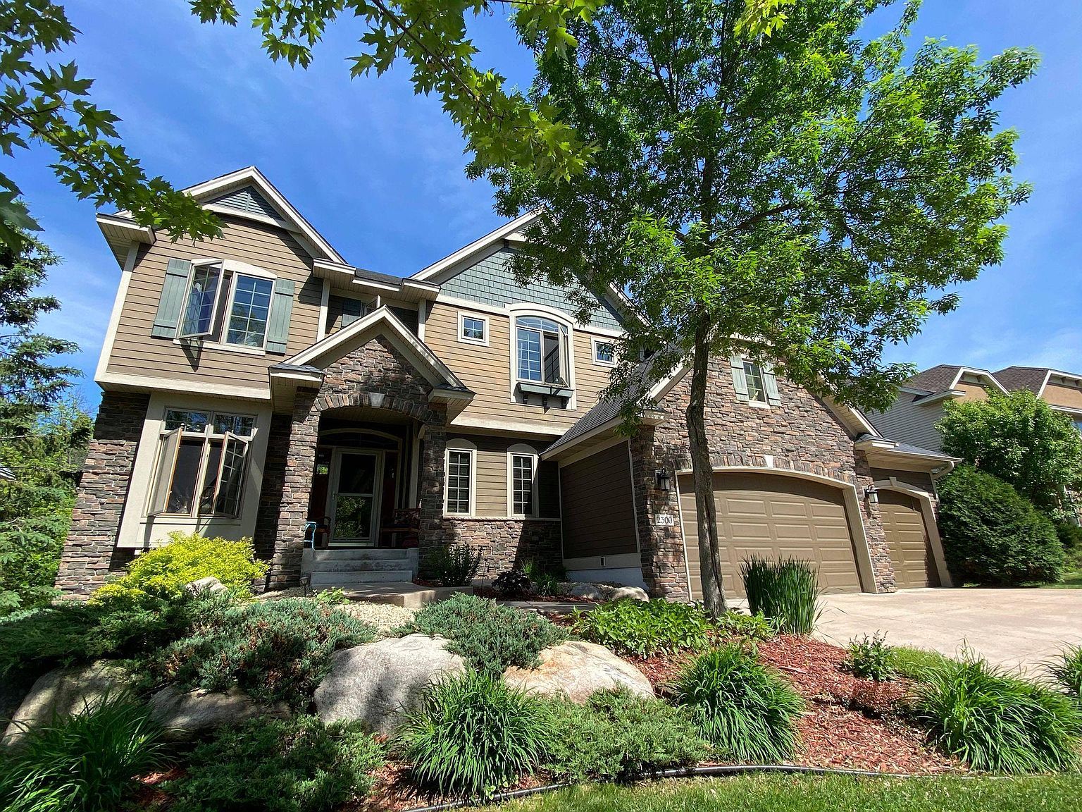 2300 Gervais Hills Dr, Little Canada, MN 55117 Zillow