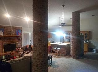 2nd image of 3903 Castle Rd