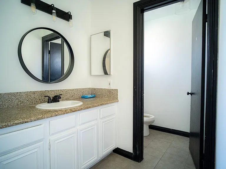 837 Sunrise Ct — Photo 19