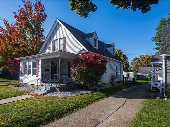 2nd image of 2828 Auburn St