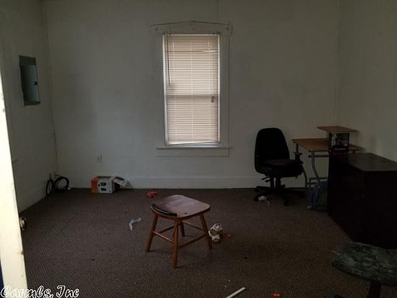 4th image of 1312 S Gum St