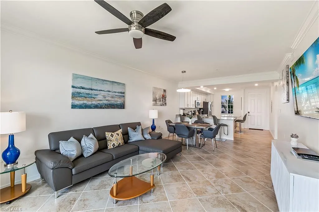 2 bed, 2.0 bath, 1120 sqft, $6,000 — Photo 3