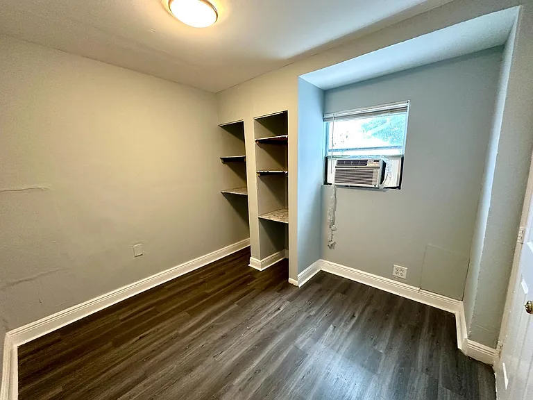 1000 W Lakewood Rd #4 — Photo 4