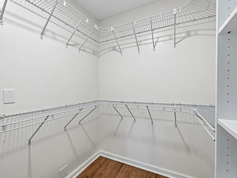 2583 Joyce Ave — Photo 13