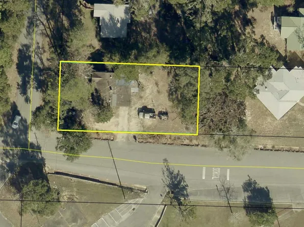 602 Dixie St, Crestview, FL 32536