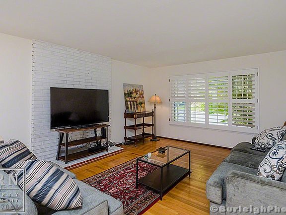 4th image of 260 Madison Ave