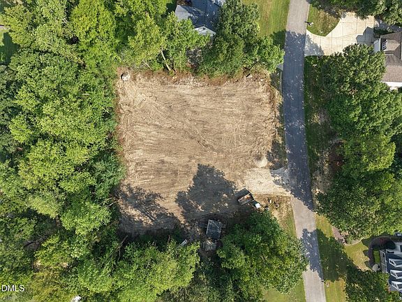3rd image of 25 Ridge Haven Dr