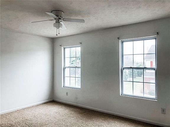 5th image of 9768 Green Knoll Dr