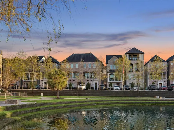 6023 Matthew Oaks Pl, Houston, TX 77007