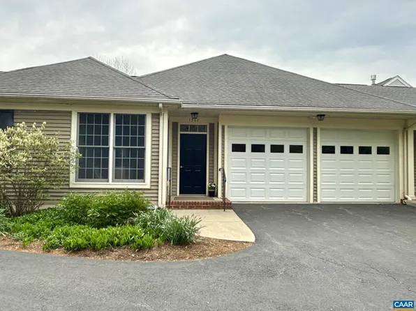 1362 Pantops Cottage Ct, Charlottesville, VA 22911