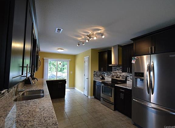 5th image of 1424 Miguel Dr #26