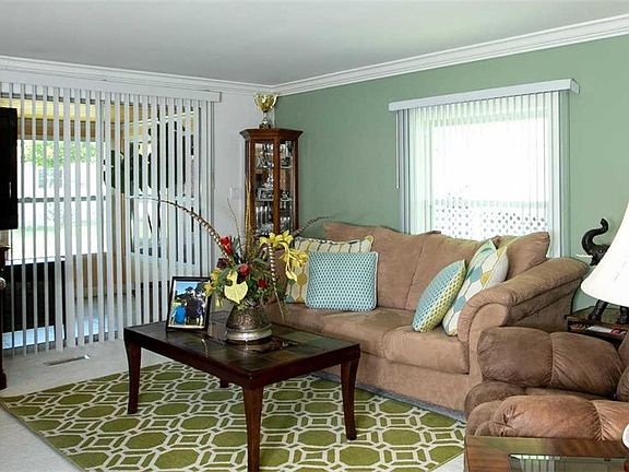 2nd image of 912 Wren Cir