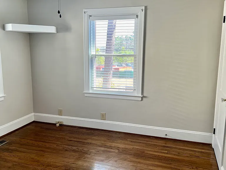 435 Rollingwood Cir — Photo 16