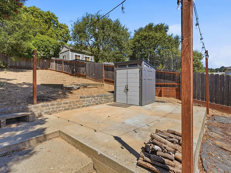 2210 Ewell Rd — Photo 35