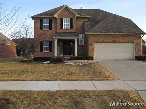 2061 Lagoon Dr photo 1