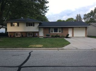 210 Douglas Dr, Archbold, OH 43502