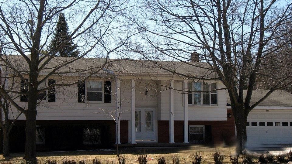 1st image of 999 Grant St