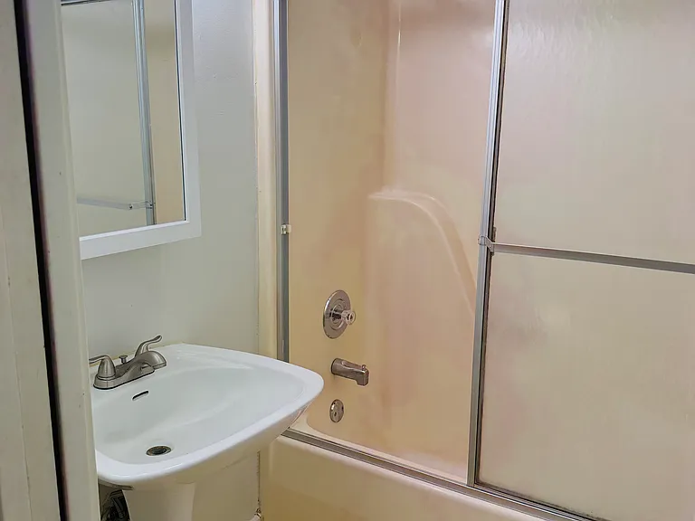 1157 Hague Ave #2 — Photo 14