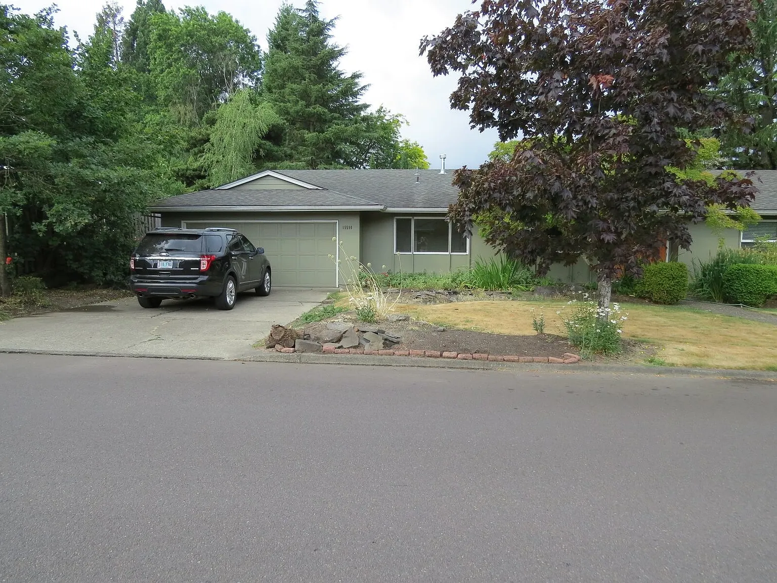 15590 NW Oak Hills Dr photo 1