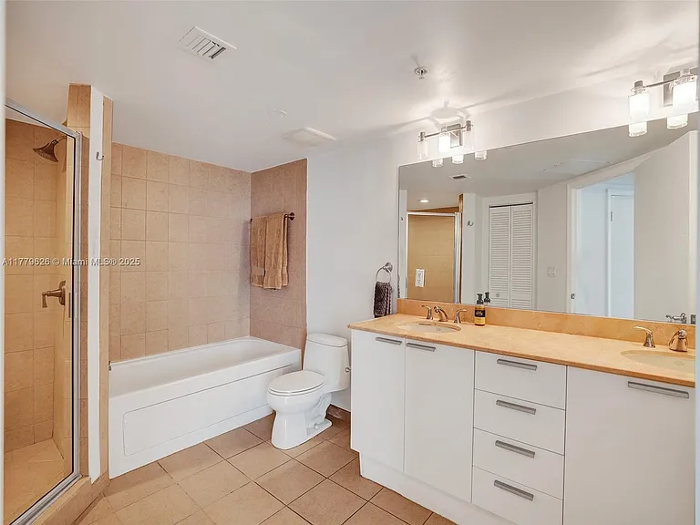 16699 Collins Ave #2305 — Photo 23