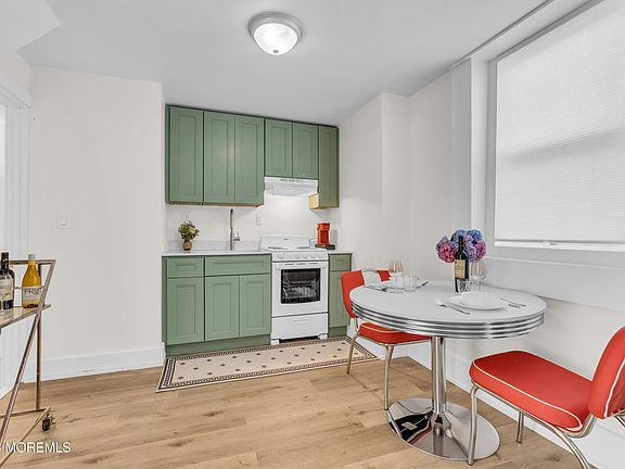 4th image of 1101 A St Unit 3