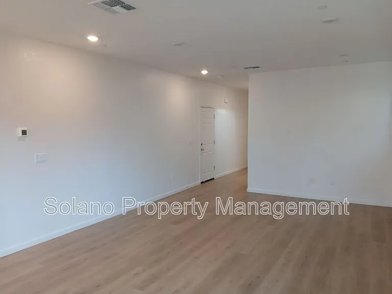 938 Fruit Stand Cir — Photo 10