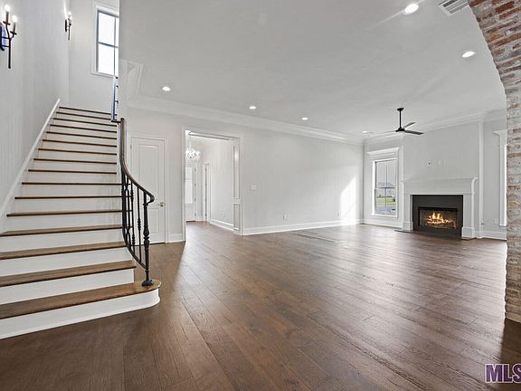 4th image of 429 Bellecrest Ave