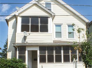 106 Grove St, Middletown, CT 06457